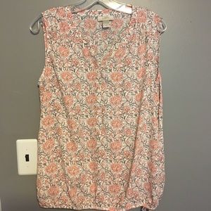 NWOT Loft sleeveless medium top.